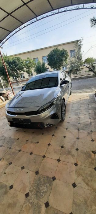 Киа серато сотилади