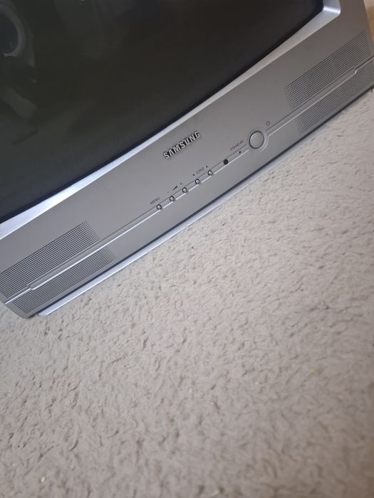 Televizor Samsung cu tub diagonala 51 cm model CZ-20F32Z