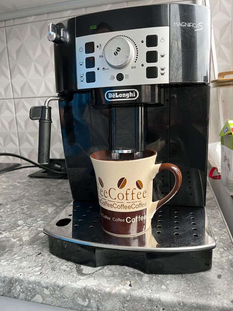 Aparat cafea DeLonghi magnifica S garanție 16 luni