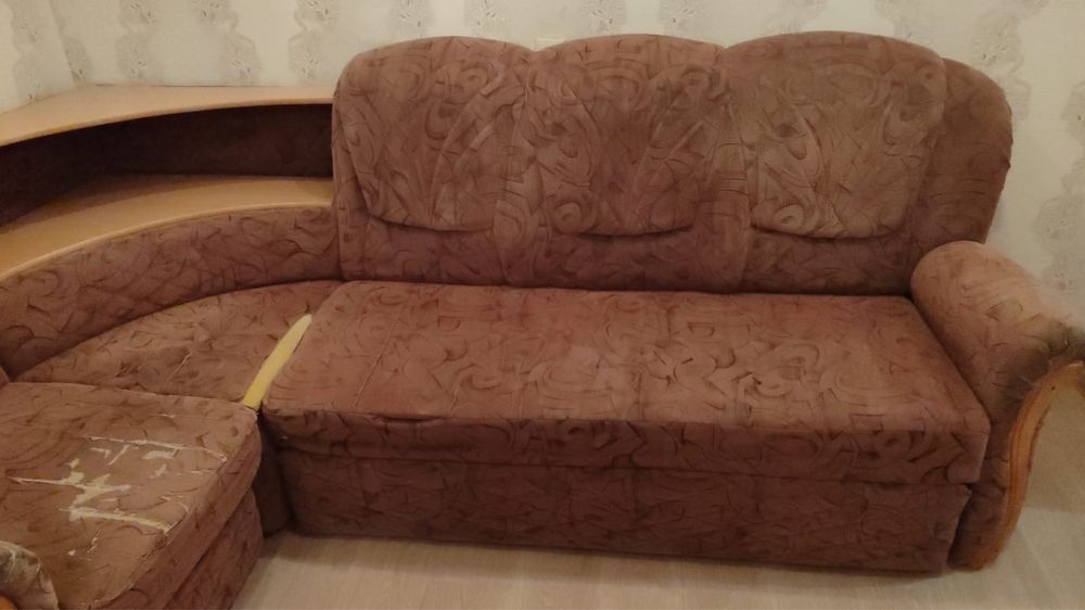 Продам диван,самовывоз