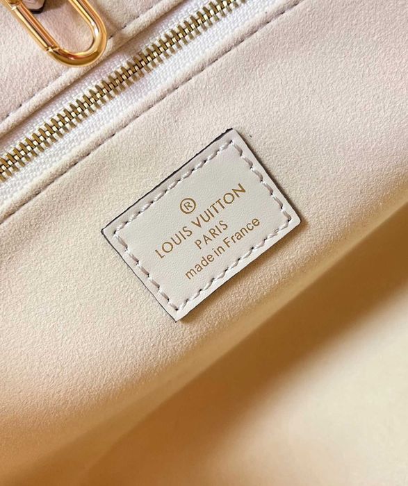 Geanta Louis Vuitton Onthego 25cm, ivory, tip Premium