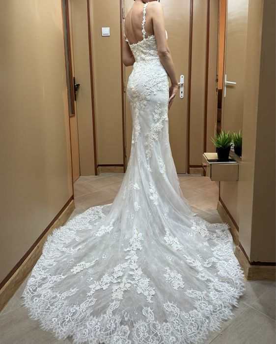 Булчинска рокля Adriana Alier