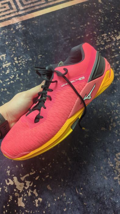 Кроссовки Mizuno stealth neo