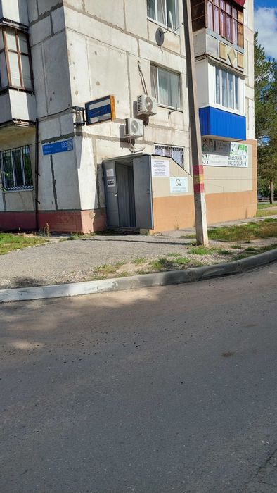 Сдается в аренду помещение 37кв.м. в 20м-не, Корчагина 130, цок. этаж