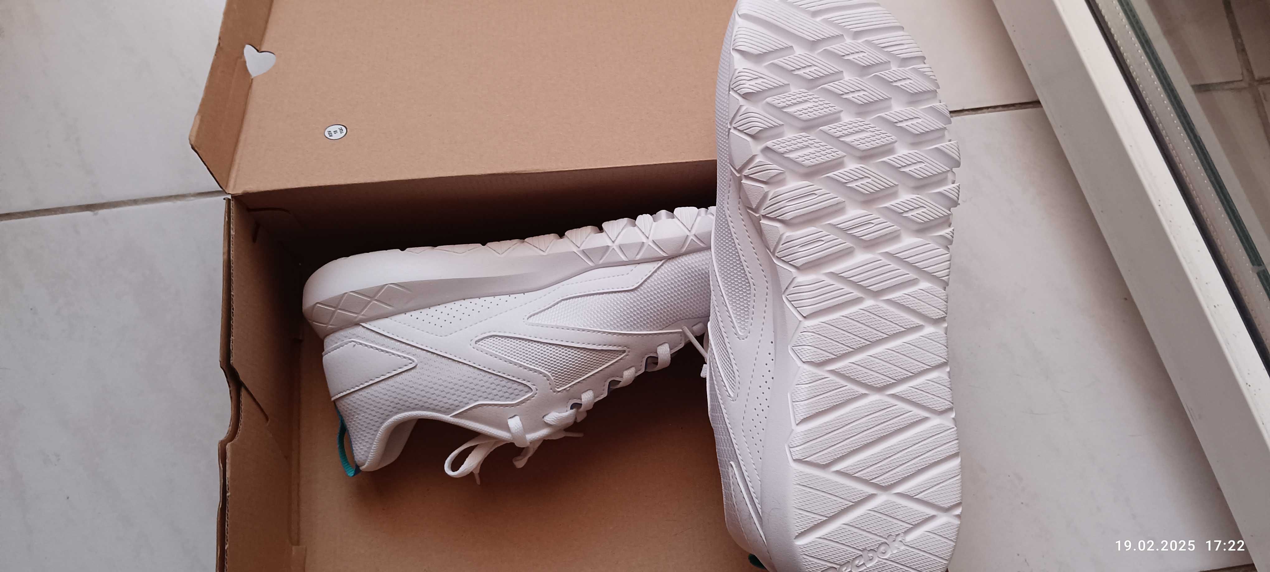 Чисто Нови Маратонки Reebok и Nike