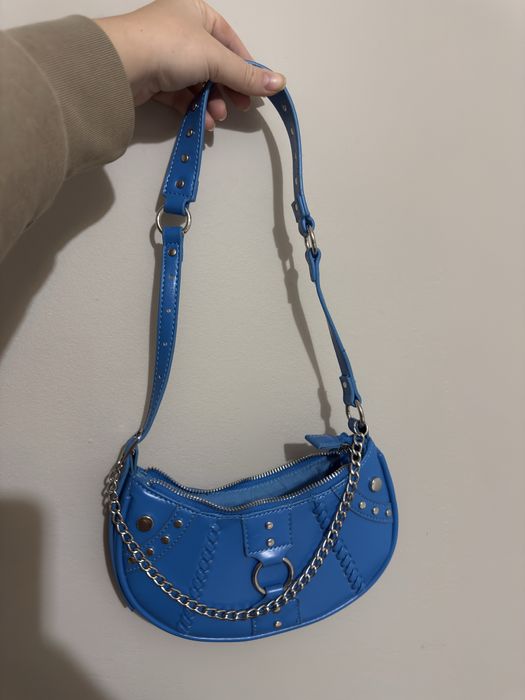 Много малка синя чанта New Yorker