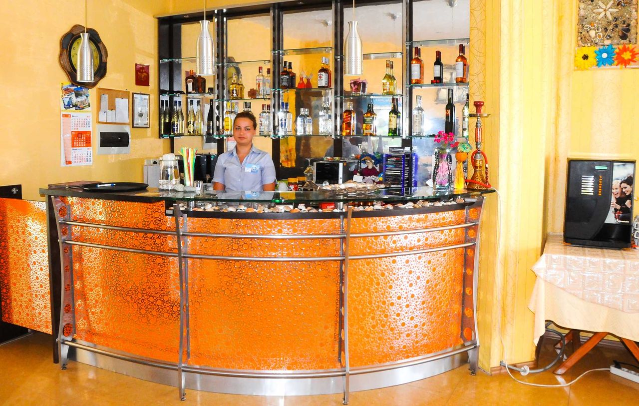 Продава се Заведение в Созопол - 300 кв.м за 4 €/кв.м - Снимка #4