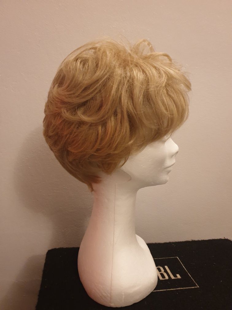 Perucă Păr Natural Gisela Mayer nouă !!!