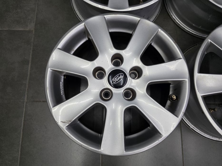 Джанти 15 - Ford