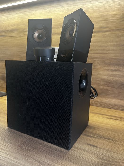 Sistem Logitech 2.1 Z533