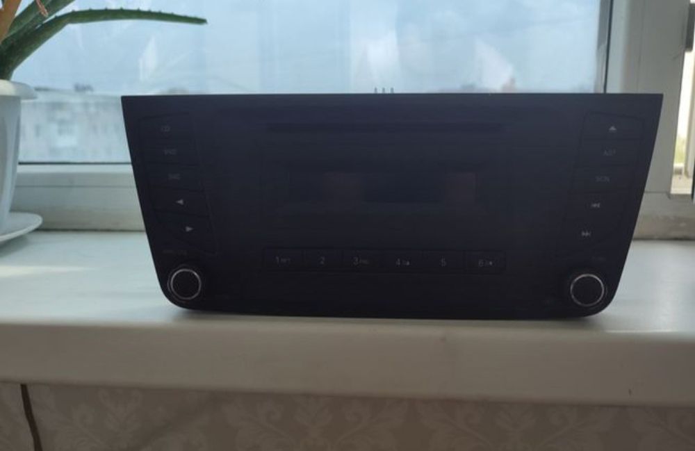 Магнитола от  geely Emgrand x7 2015