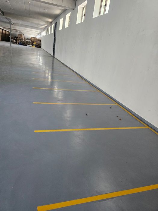 Краска серая глянцевая для бетонных полов