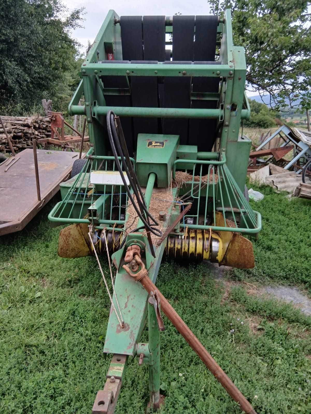 De vanzare balotiera rotunda john deere