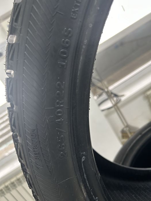 Шины зимние новый 265/40 R22