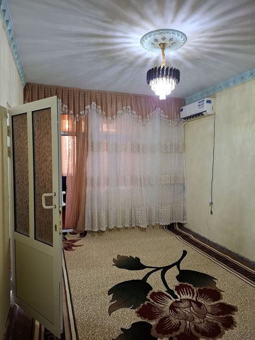 Srochno uy sotiladi 1 xonali 2 xonali qilingan 2chi etaj