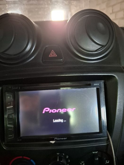 Продаётся монитор pioner