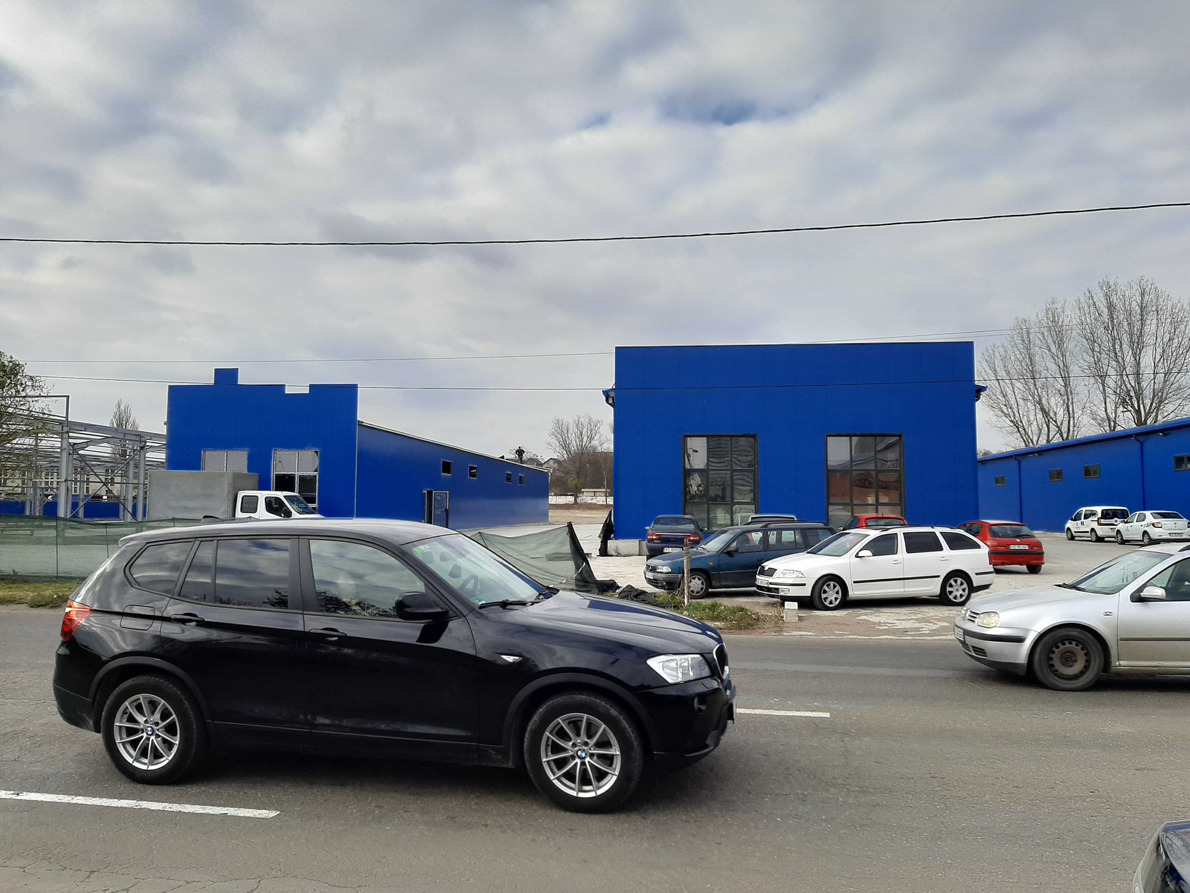 Hală comercială de închiriat