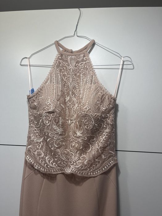 vand rochie de seara