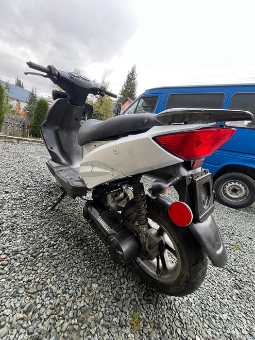 Vând sau schimb scuter 50 cc fară scânteie