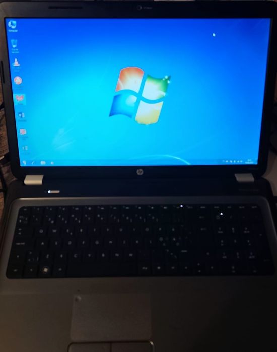 Laptop HP Pavilion G7. Stare f bună. Baterie ok.  Preț 300 RON