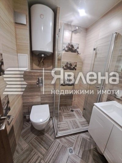 Дава се под наем Тристаен апартамент в Варна, Левски - 100 кв.м за 818 € - Снимка #6