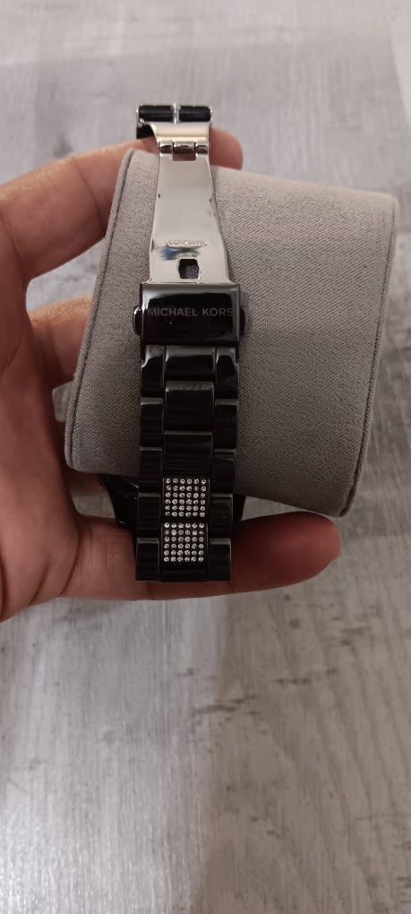 Ceas de mana Michael Kors Everest MK6974