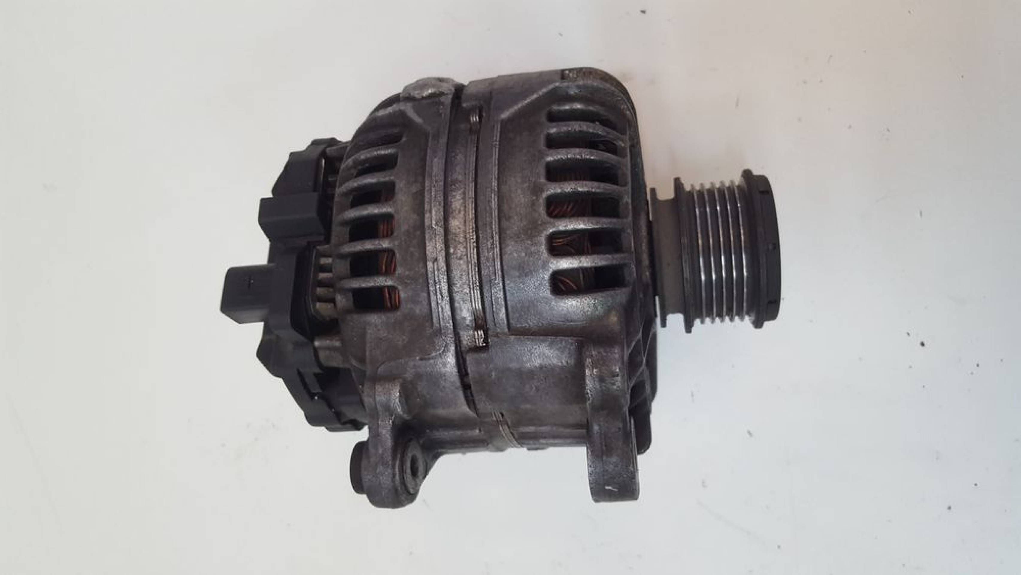 Alternator 120 A 1.9 ALH ATD AXR Golf 4 Bora Octavia 1 Leon 1M Audi A3