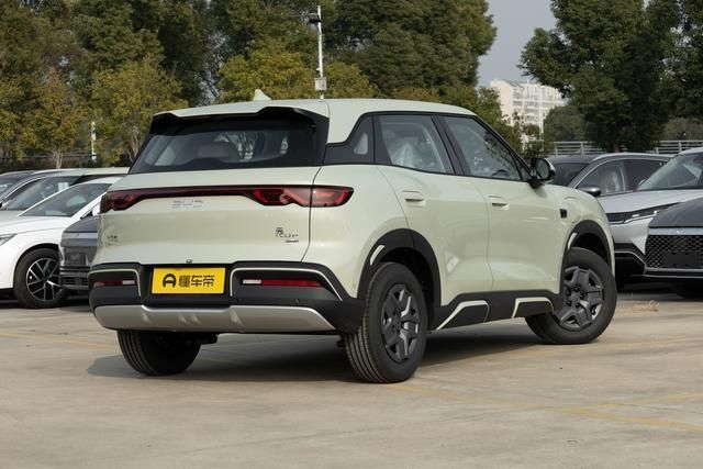 BYD YUAN UP Smart Drive 2025
