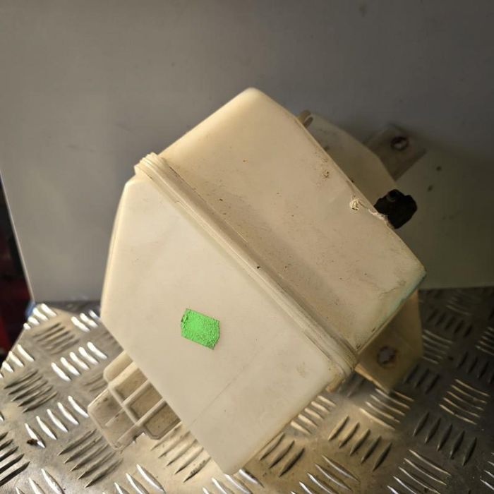 Vas lichid parbriz Opel Corsa E 1.0i Turbo 66 kw B10XFL