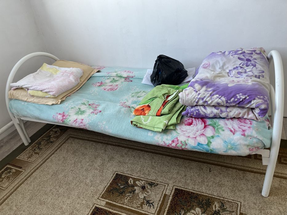 Продам железную кровать