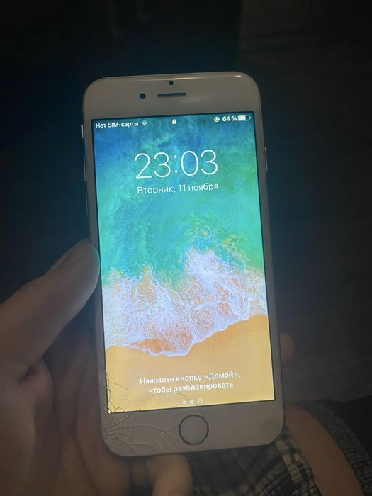 Продам Iphone 6.