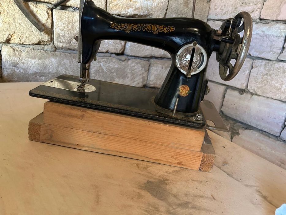 продается швейная машина