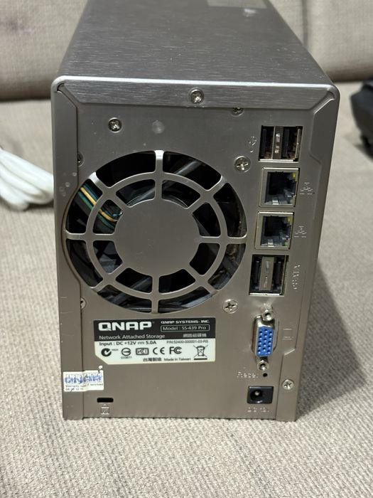 QNAP SS-439 Pro Turbo NAS cu 4x 320gb hdd 2.5 inch (SATA)