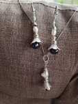 Set colier si cercei perle negre albe de apa dulce argint 925