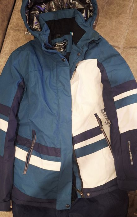 Лыжный костюм со штанами