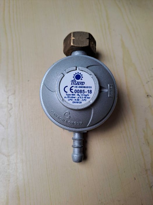 Редуцир вентил за газова бутилка MEVA ITALY 30mbar