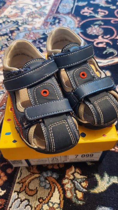 Детский сандалии сатылады 3000тг