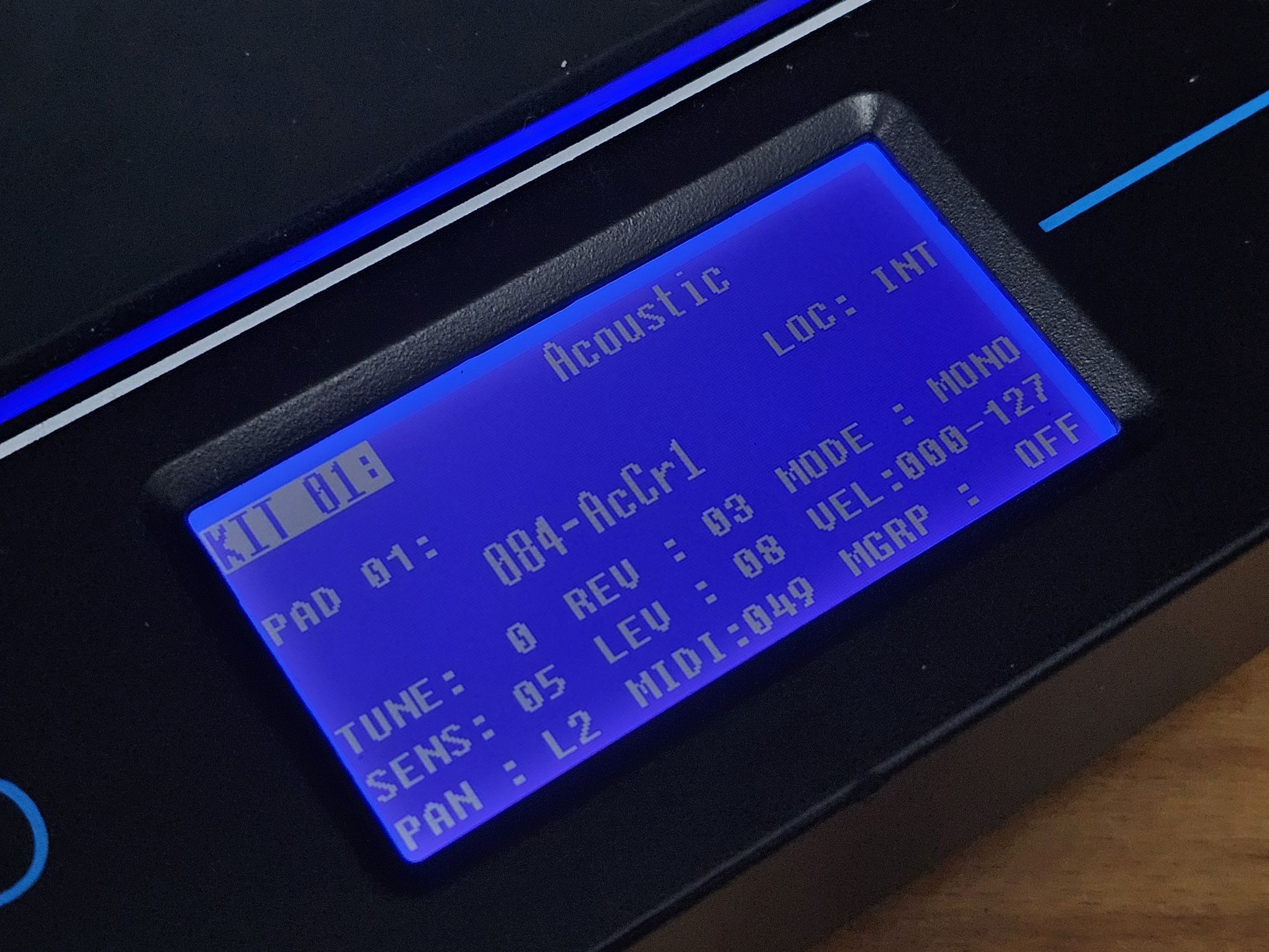 Барабанный миди-контроллер ALESIS SAMPLEPAD PRO