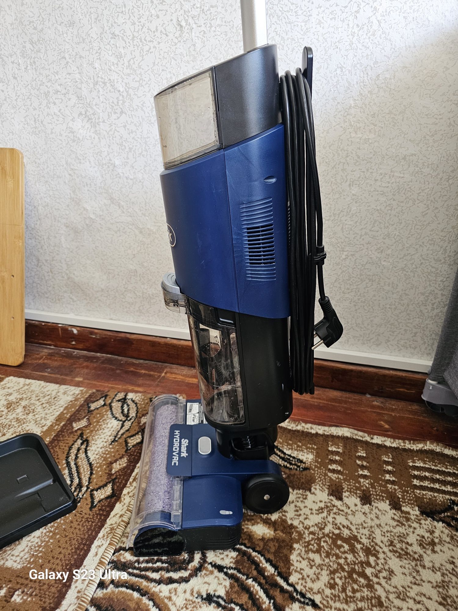 Прахосмукачка Shark HydroVac WD100EU