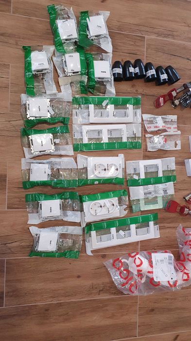 Prize, intrerupãtoare, racorduri flexibile