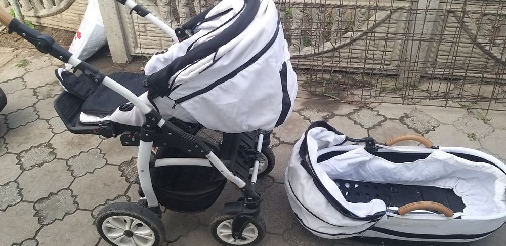 Продам детскую коляску