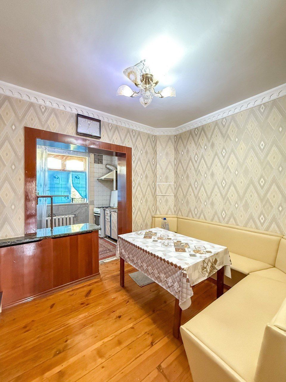 Продам 4 ком на  карасу 1
