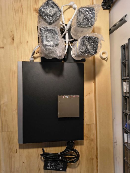 Kit complet supravegehre video - imagine de calitate mare (2k, 4MP)