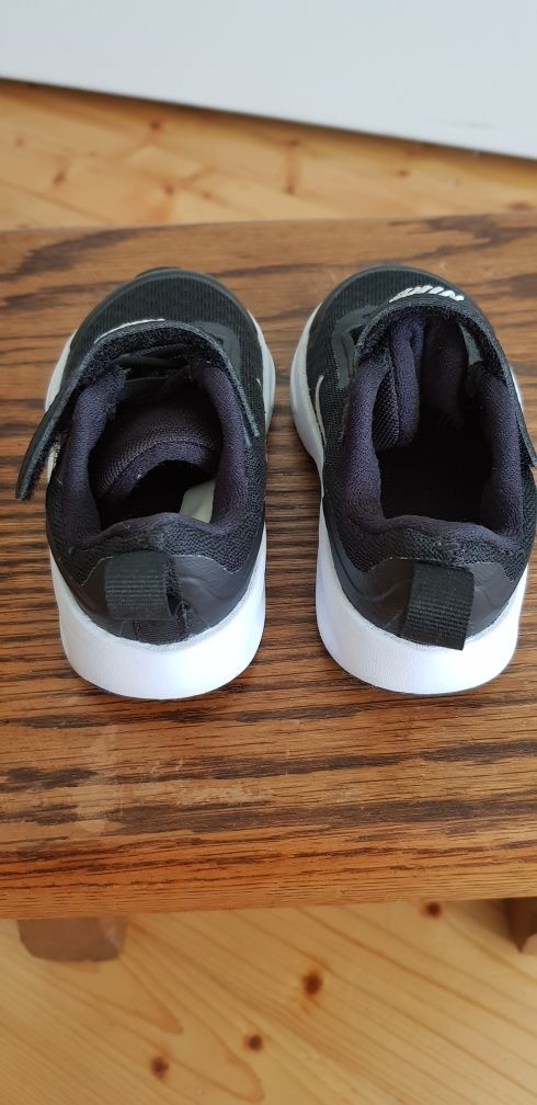 Маратонки nike номер 18.5