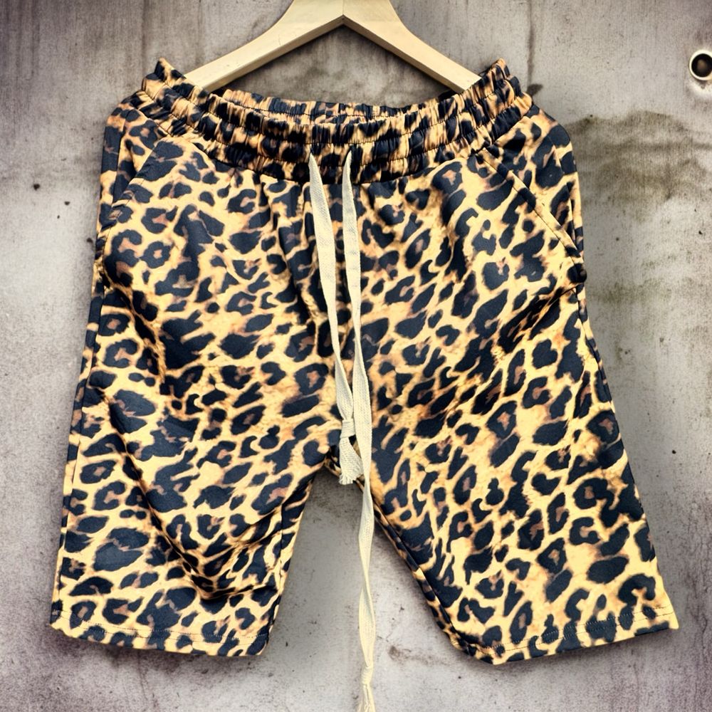 Pantaloni scurti Animal print! Cu șnur lung! Calitate TOP