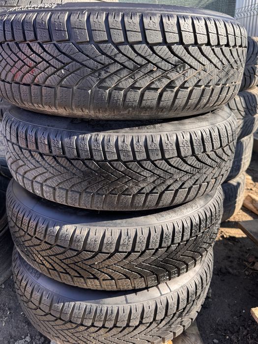 Set jante otel +cauciucuri iarna dot 2022/195/65 R15/5x112/Volkswagen/