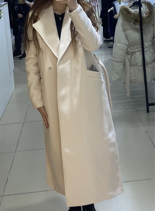 продам пальто 10.000тг