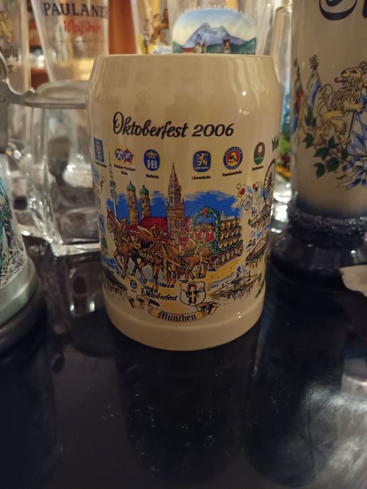 Чаши и халби за бира