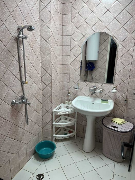 Продава се Тристаен апартамент в Пловдив, Кючук Париж - 92 кв.м за 1774 €/кв.м - Снимка #11