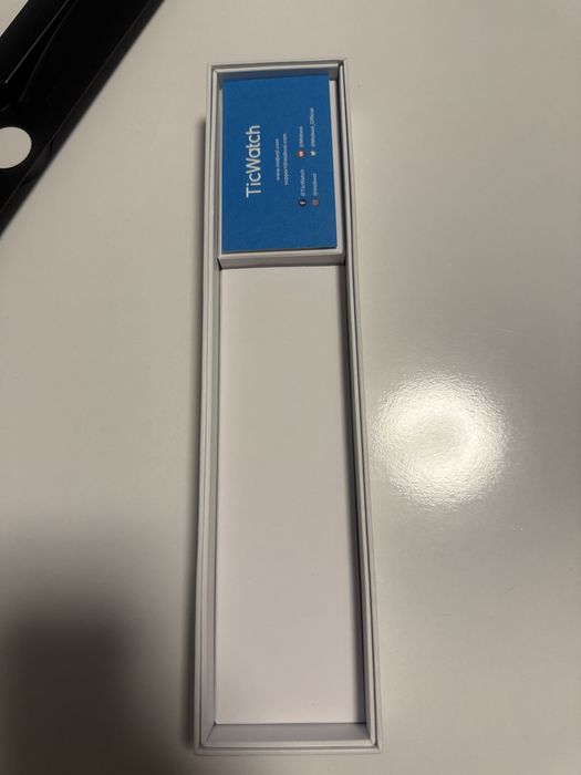 Смарт часовник TicWatch Pro 5